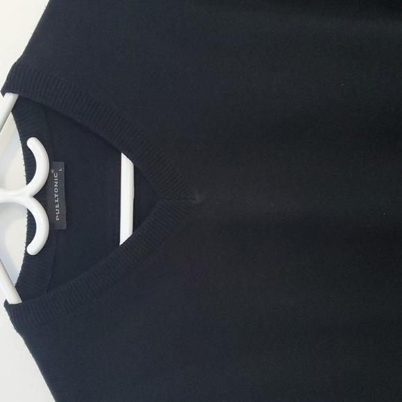 Women Wool Sweater - Picture 2 of 3